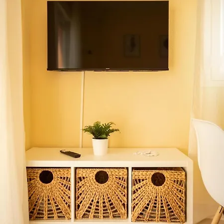 Luxury In With Terrace And Pool Apartment *